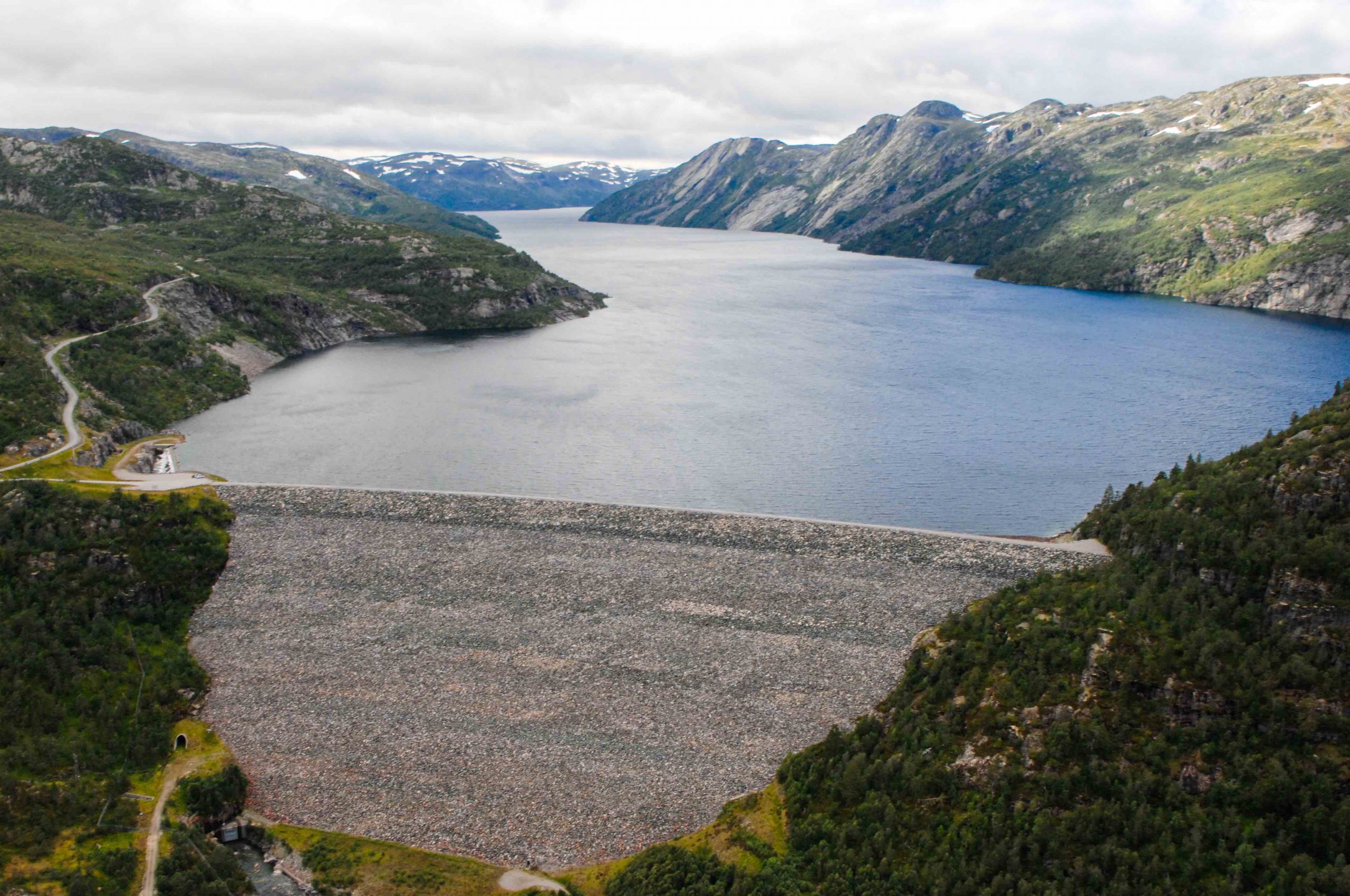 Vatnedalsvatnet kan øke den eksisterende reguleringen til å bli Norges største pumpekraftmagasin.