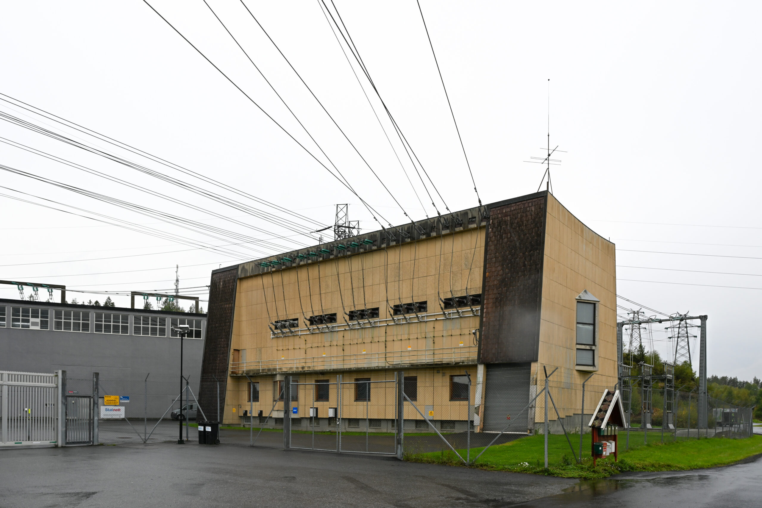 Tegneby trafostasjon. (Foto: Atle Abelsen)