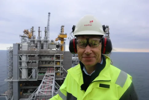 Olje- og energiminister Terje Aasland ved den offisielle åpningen av andre byggetrinn på Johan Sverdrup-feltet i Nordsjøen i februar 2023. Norge går i feil retning i oljepolitikken, mener Climate Action Tracker. (Foto: Margrete Løbben Hanssen / OED.)